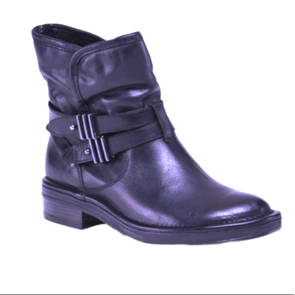 CHRISTIAN DI RICCIO LEATHER BOOTIES